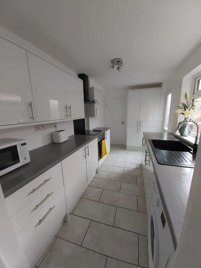 Finsbury House 3 Bedrooms Workstays Uk Video Tour Available Middlesbrough Holiday home